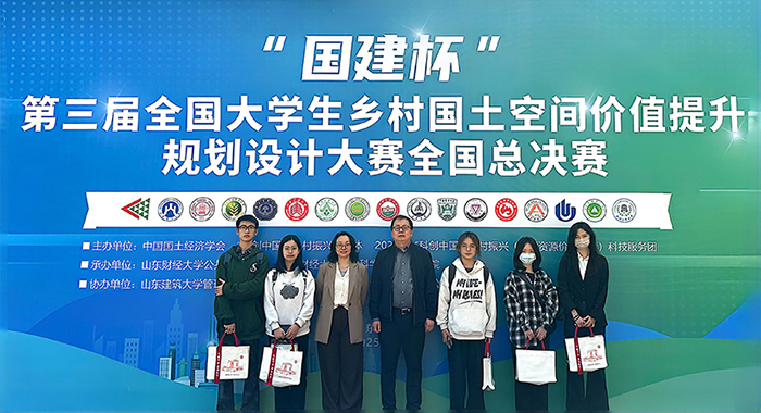 【1416工程】英国365师生在...